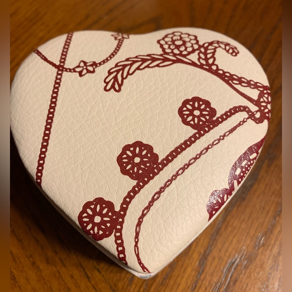 Pandora Heart Shape Jewelry Box